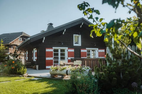 Facade/entrance, Summer
