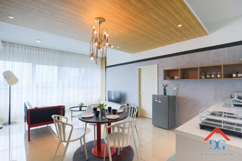 Living room, Seating area, Dinner