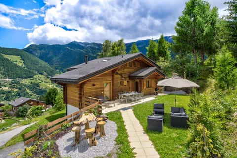 Balcony/Terrace, Mountain view