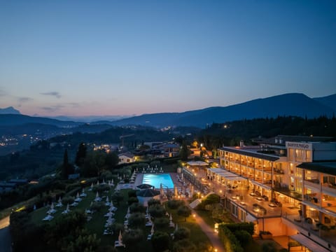 Hotel Boffenigo - The Golden Hour Hotel in Lake Garda