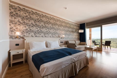 Hotel Boffenigo - The Golden Hour Hotel in Lake Garda