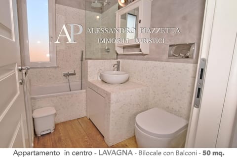 Bathroom, Bath, heating, towels