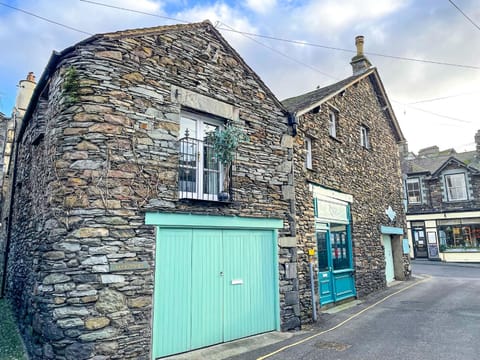 Bakestones - Central Location with Free Integral Private Parking House in Ambleside