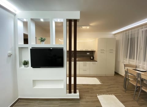 TV and multimedia, Living room, Dining area, kitchen