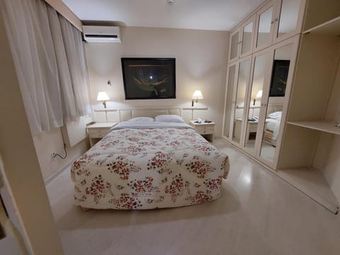 Bed, TV and multimedia, Bedroom, wardrobe, air conditioner