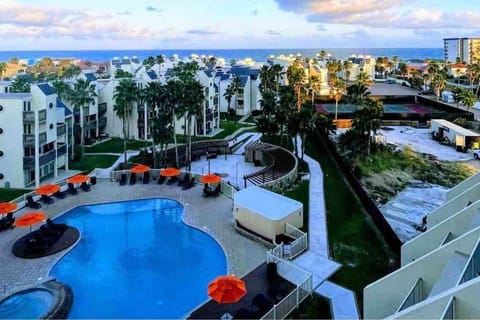 Bird's eye view, BBQ facilities, Beach, Tennis court, Pool view, Sea view
