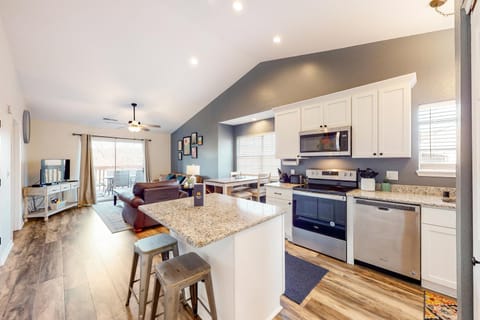 Eagle Nest Resort Pristine Dream Apartment in Indian Point