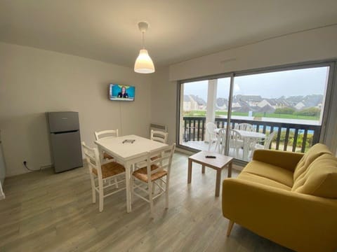 Appartement 3 pièces rénové avec piscine à Quiberon - Balcon, parking, proche plage - FR-1-478-207 Apartment in Quiberon