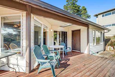 Three Capes Cottage House in Pacific City