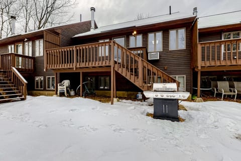 Nature's Getaway Apartment in Glen