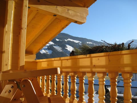 View (from property/room), Balcony/Terrace