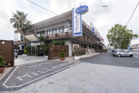 Facade/entrance, Facade/entrance