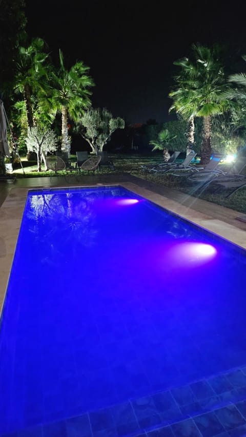 Night, Pool view