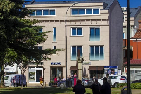 Property building, Facade/entrance, Property logo or sign