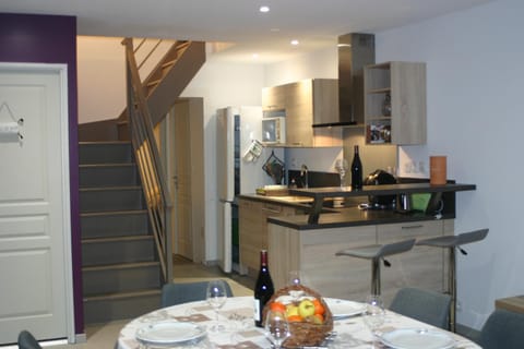 Dining area, Communal kitchen