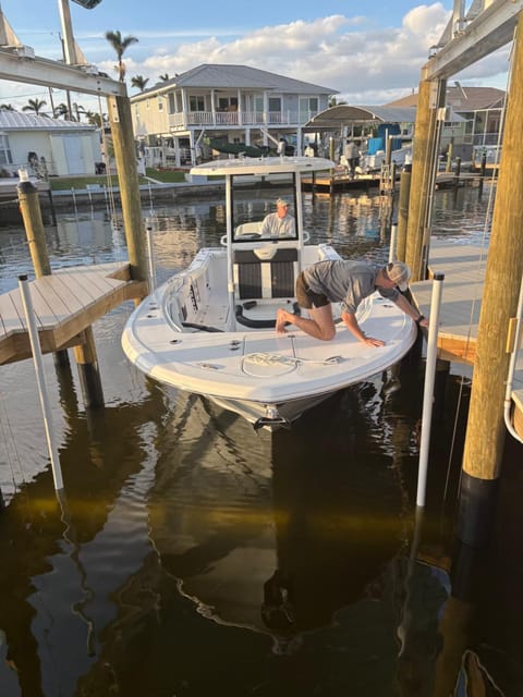 Hot tub and Dock Gilligan's on the Island House in Matlacha