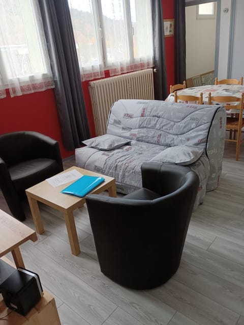 LA VOLIERE des PICS Apartment in Auvergne-Rhône-Alpes