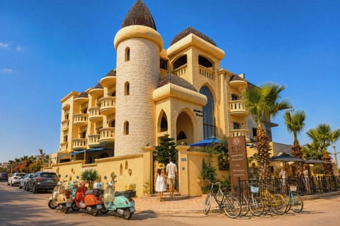 Property building, Day, Street view