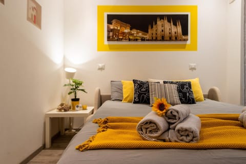 Bed, Living room, Bedroom