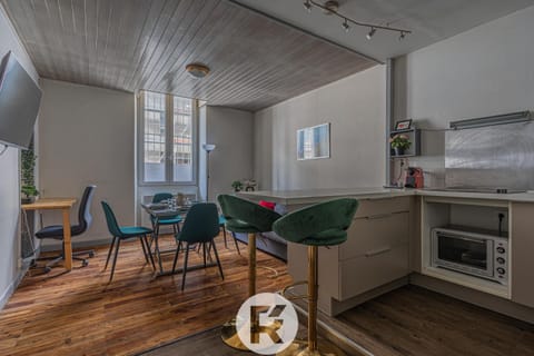 Kitchen or kitchenette, dishwasher, pet friendly, kitchen