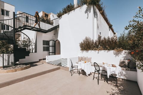 Property building, Patio