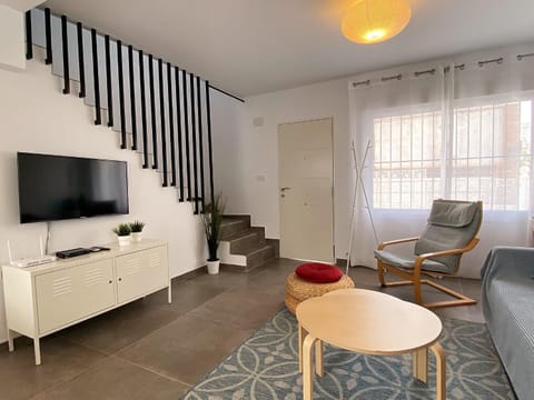 Communal lounge/ TV room, Living room