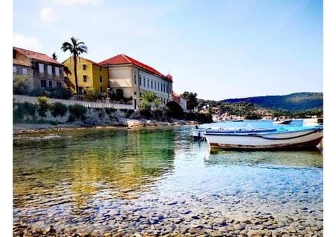 Property building, Day, Natural landscape, Summer