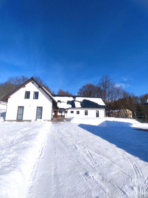 Property building, Winter