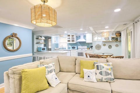 Walk to Ocean Home with Fire Pit in Atlantic Beach House in Atlantic Beach