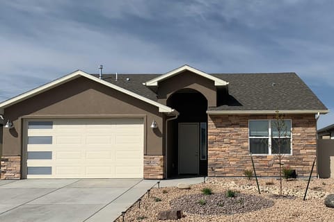 Family-Friendly Grand Junction House with Patio House in Grand Junction
