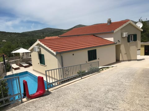 Villa Aranea mit Privatem Pool !!! Villa in Šibenik-Knin County, Croatia