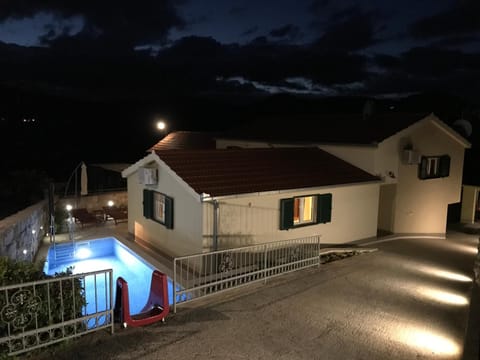 Villa Aranea mit Privatem Pool !!! Villa in Šibenik-Knin County, Croatia