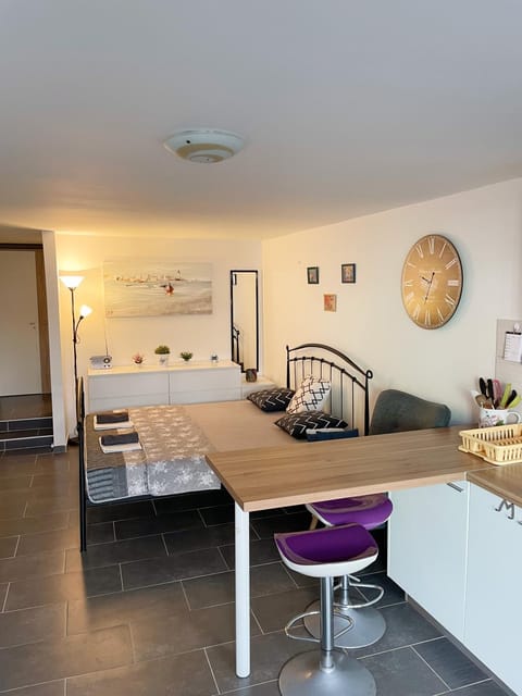 Photo of the whole room, Bedroom, kitchen