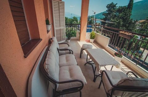 Portonovi Sea View 3-Bedroom Apartment Apartment in Kotor Municipality