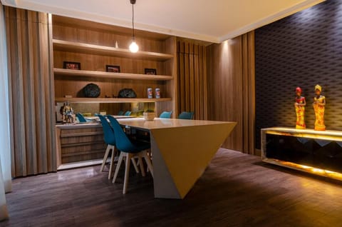 Business facilities, Dining area