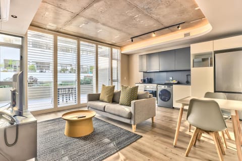Communal lounge/ TV room, kitchen