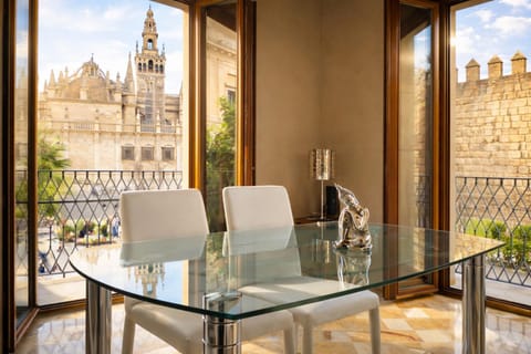 Dining area, Landmark view, Landmark view