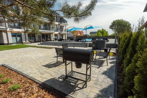 BBQ facilities, Garden, Seating area