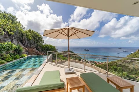 Living room, Swimming pool