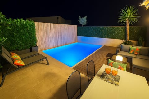 Villa Moderne de Standing avec Piscine Privée à 400m de la Plage - 4 Chambres Villa in Sari-Solenzara