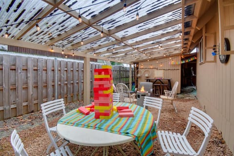 Coastal Cabin with Puget Sound and Rainier Views! Cabin in Allyn-Grapeview