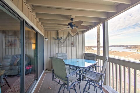 3 Pools! Lake-View Family Condo in Osage Beach Apartment in Osage Beach