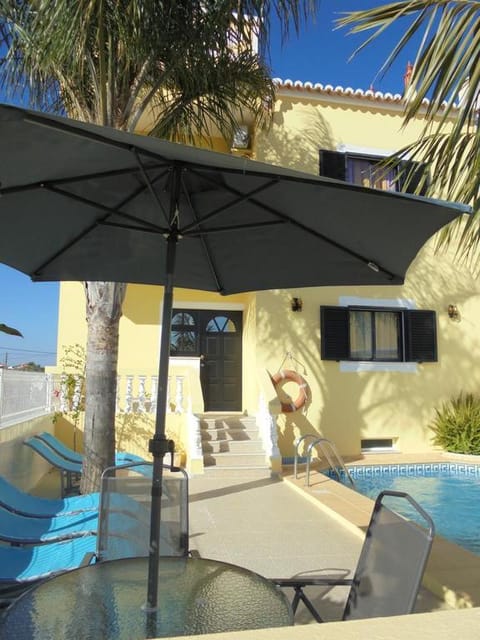 Property building, View (from property/room), Balcony/Terrace, Pool view, Swimming pool, sunbed