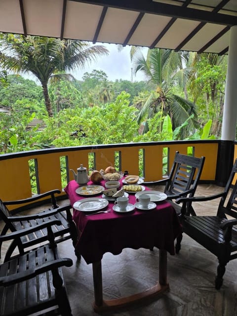 Patio, Day, Natural landscape, Garden, View (from property/room), Balcony/Terrace, Seating area, Dining area, Garden view, Breakfast, Asian breakfast
