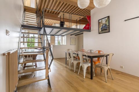 Le Lanterne - Place des Terreaux 2 Bedrooms Apartment in Lyon
