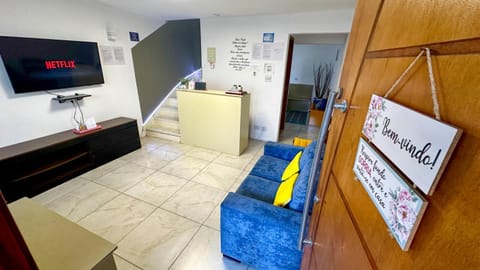 Communal lounge/ TV room, Living room, Seating area