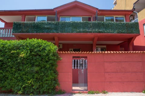 Property building, Day, View (from property/room), Balcony/Terrace