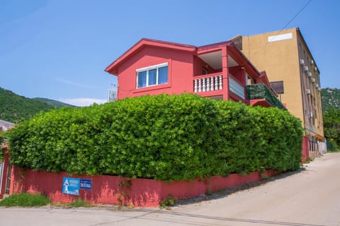 Property building, Spring, Day, Natural landscape, Mountain view
