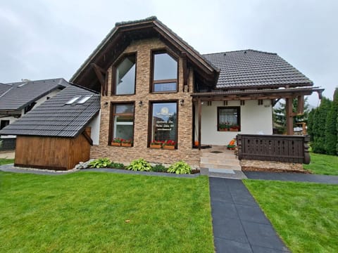 Property building, Spring, Garden, Garden view
