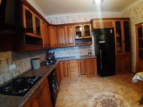 Kitchen or kitchenette, Communal kitchen